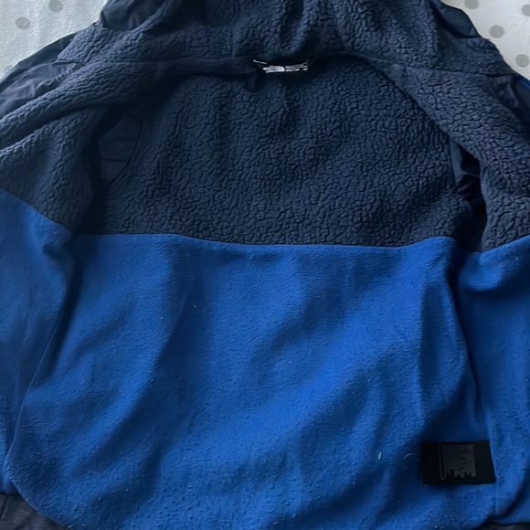 The North Face Mount Chimbo Jacket - Picture 10 of 10